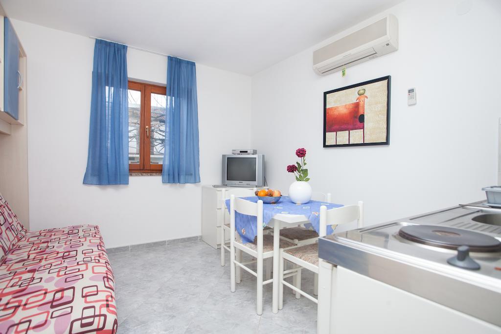 Apartments Prenc Pisuko Rovinj Chambre photo